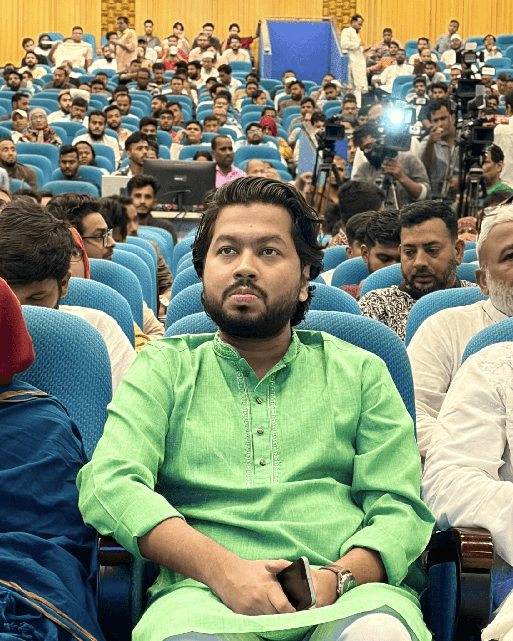 মিছিলে অংশগ্রহণ